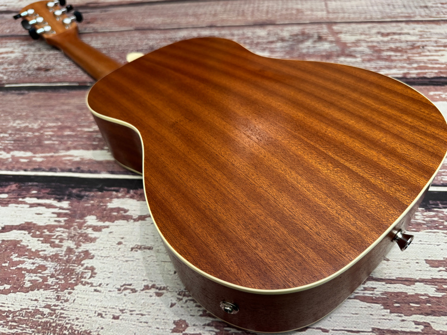 Guitar-Uke - small guitar type thing! Electro acoustic
