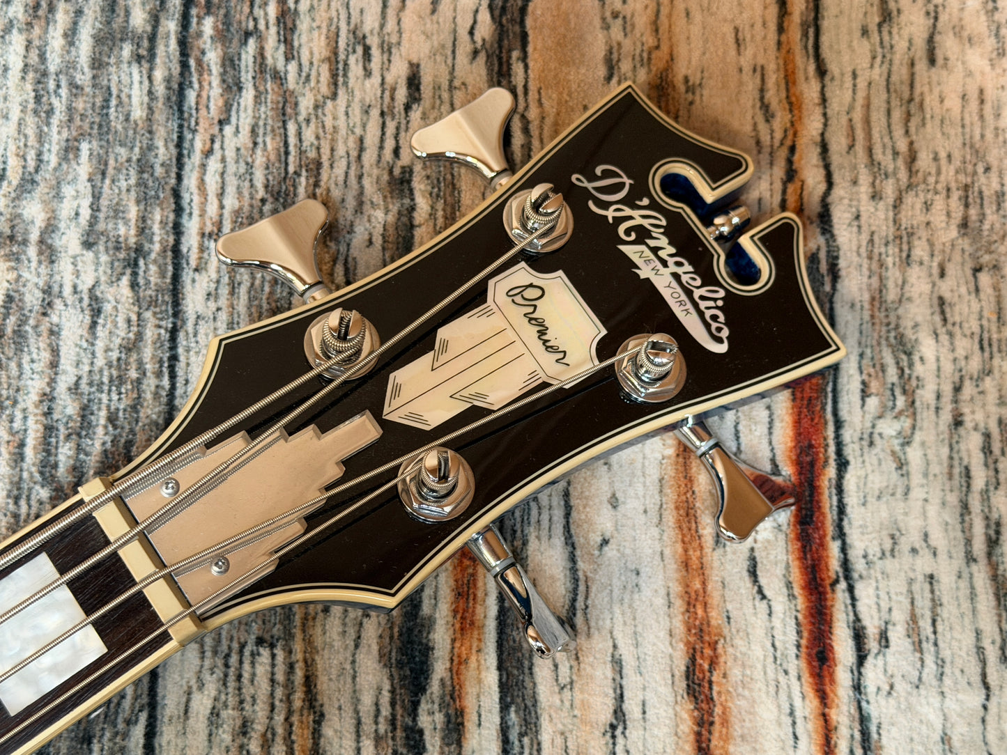 D'angelico Premier Bass - Trans Blue / Green