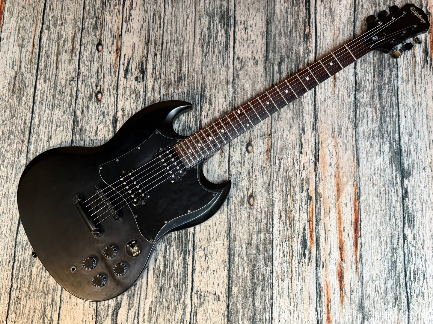Epiphone SG - SG310 - All black mod!