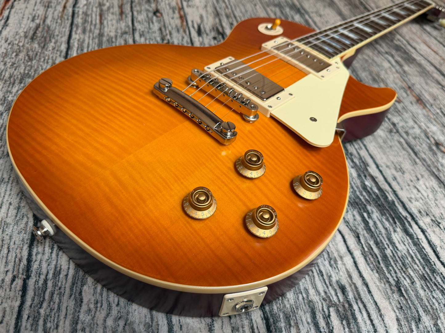 Epiphone Inspired by Gibson 1959 Les Paul, with case - The proper one!
