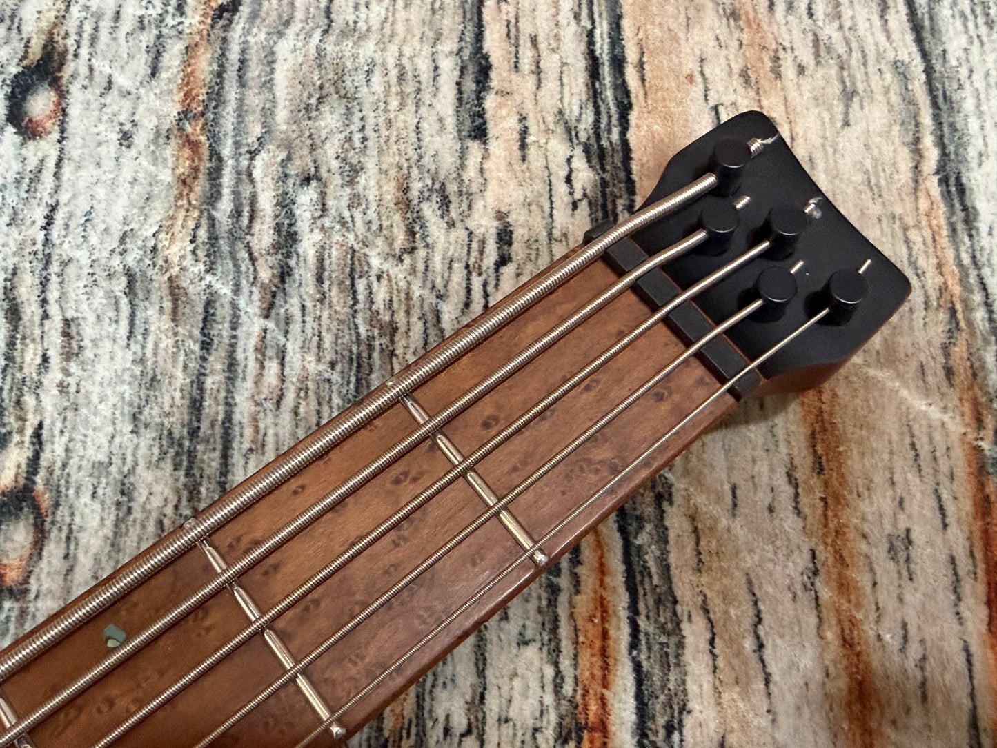 Ibanez EHB1005 MS Headless active 5 string bass & bag