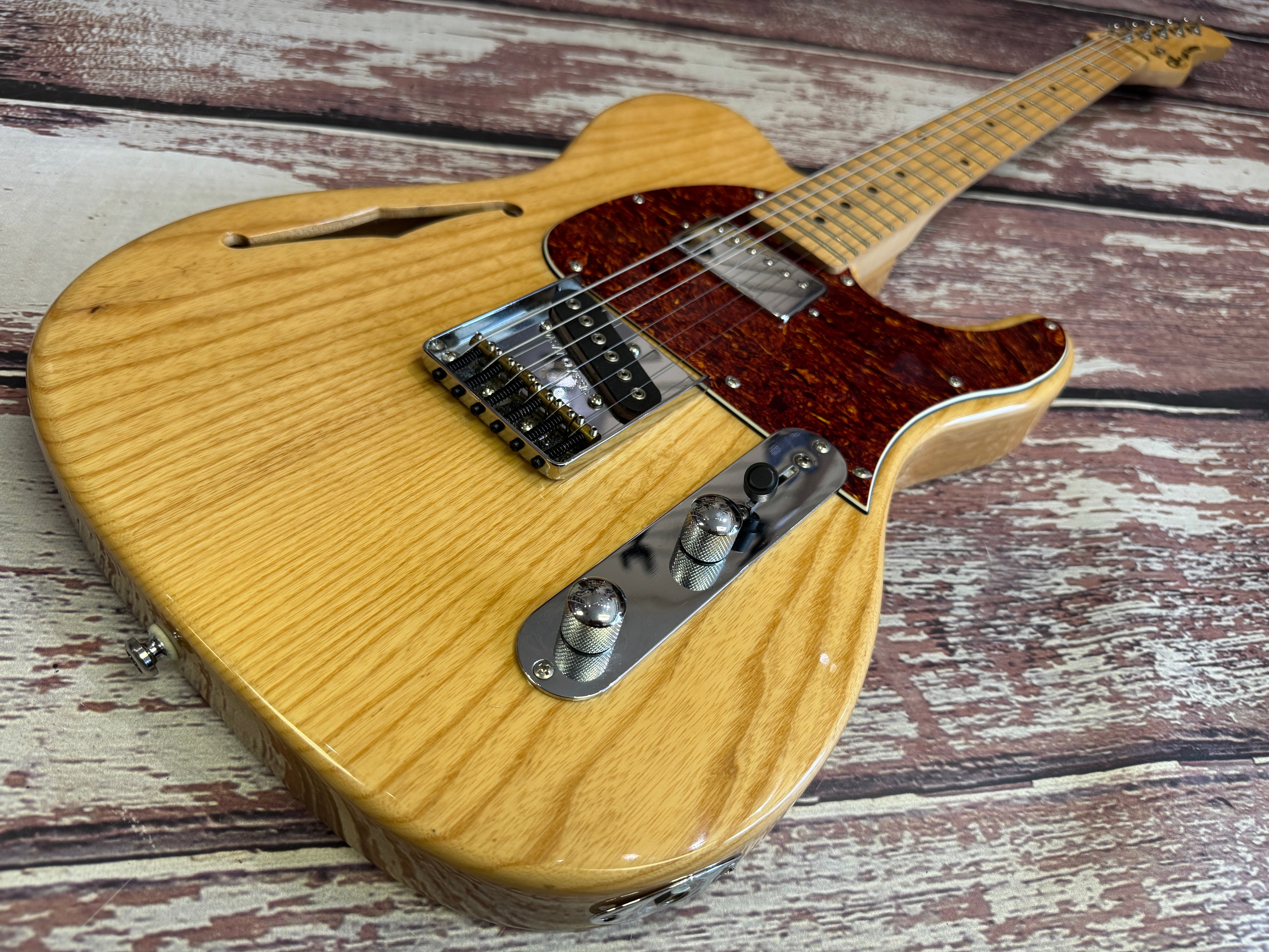 G&L Tribute ASAT Classic Bluesboy Semi-hollow. Natural ash