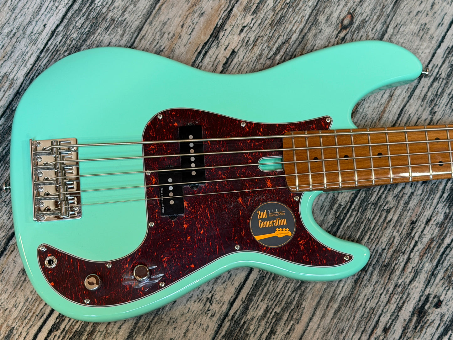 Sire P5 5 String Second Generation. - Mild Green