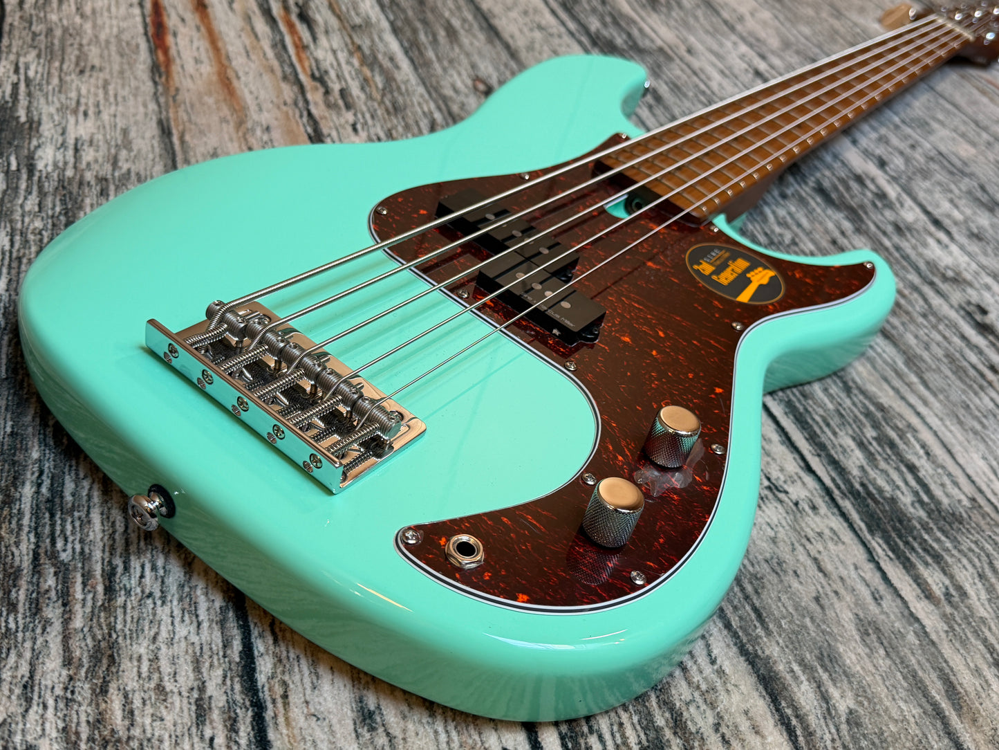 Sire P5 5 String Second Generation. - Mild Green