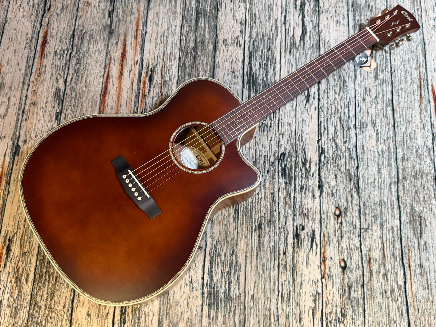 Cort ES-GA4 Special Essence - Fishman electrics