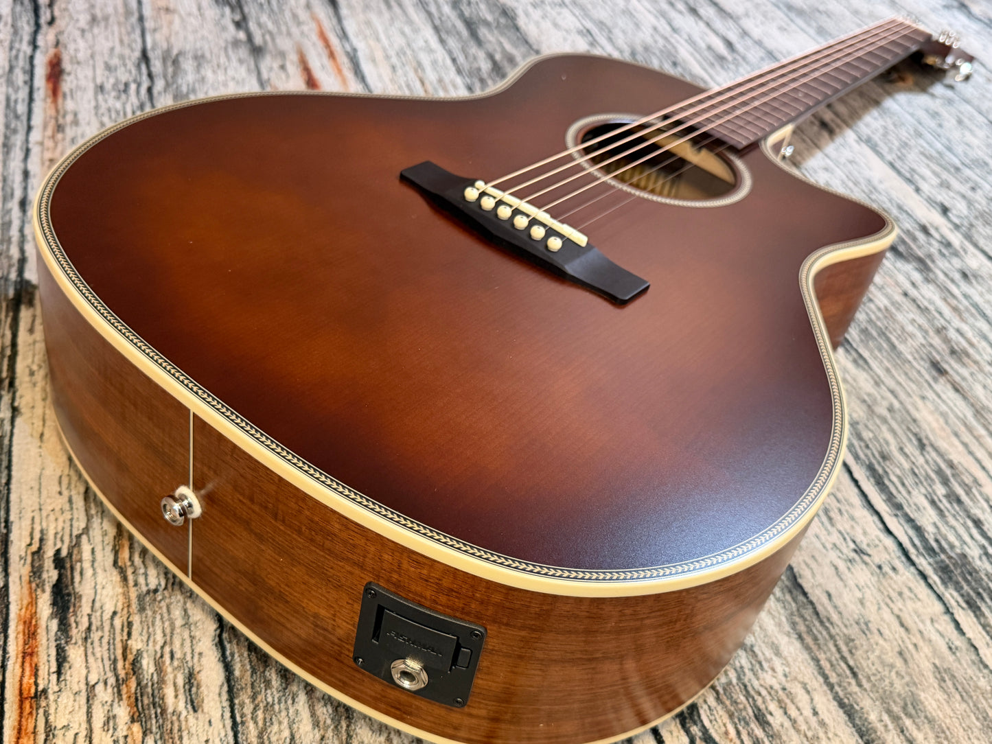 Cort ES-GA4 Special Essence - Fishman electrics