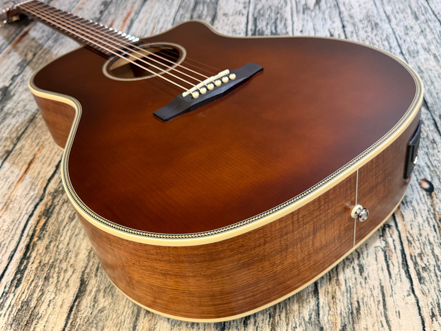 Cort ES-GA4 Special Essence - Fishman electrics
