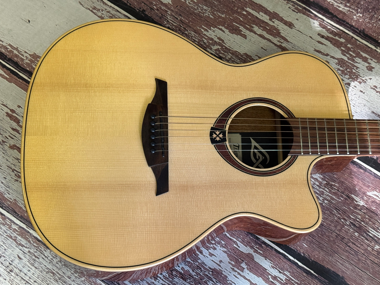 LAG T88 ACE Solid top electro acoustic