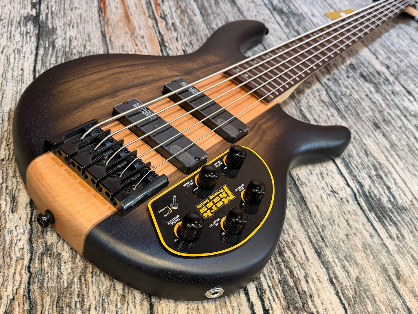 Cort C5 Plus Active 5 - MarkBass pre amp - Bartolini pickups