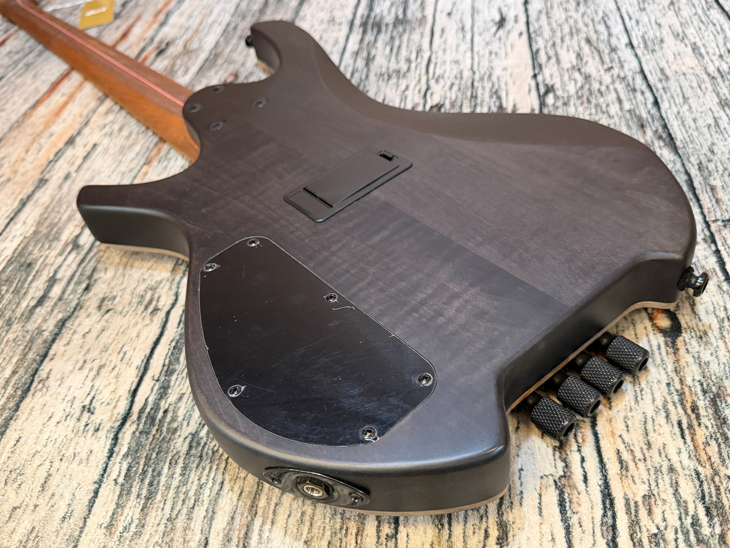 Cort Space 4 Stardust Black headless active bass