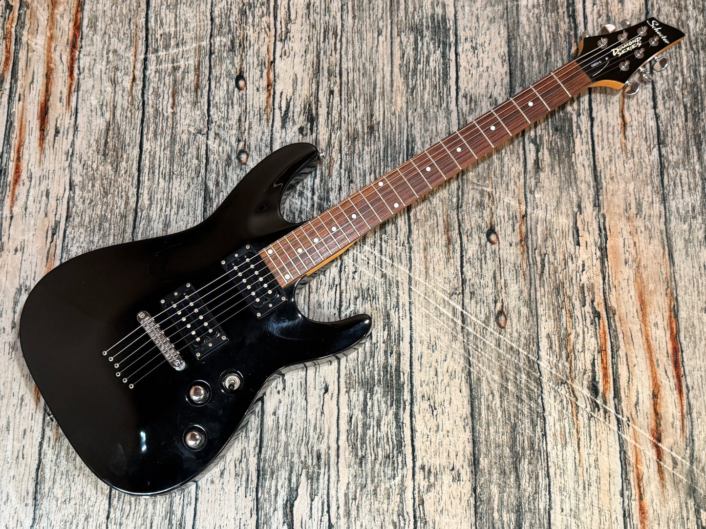 Schecter Diamond Series Omen 6