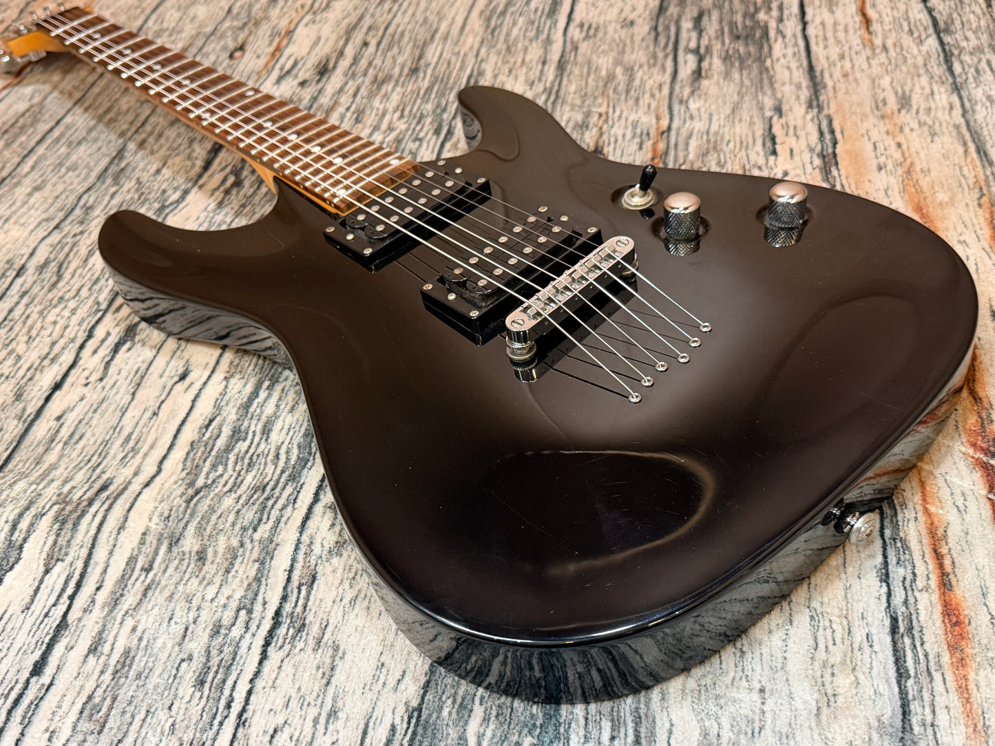Schecter Diamond Series Omen 6