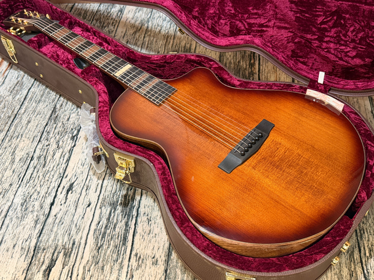 Cort Modern Burst, incredible electro! "B" Stock