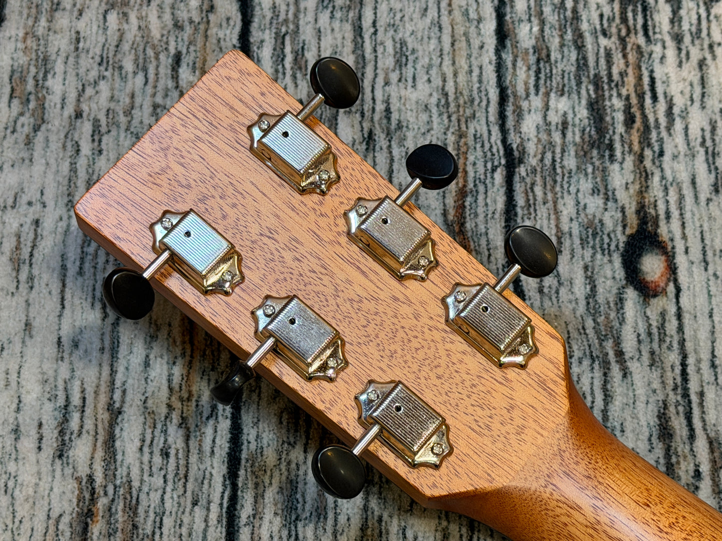 Auden TT Emily Rose Full Body Mahogany - Supernatural Preamp System