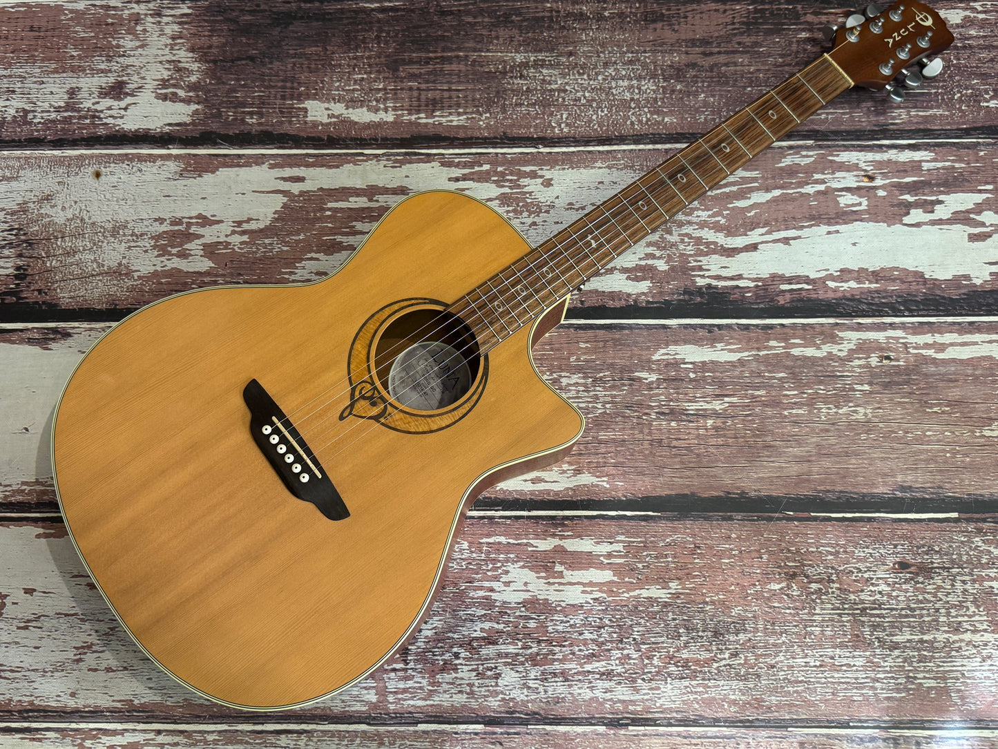 Luna Song Grand Concert electro Hard case