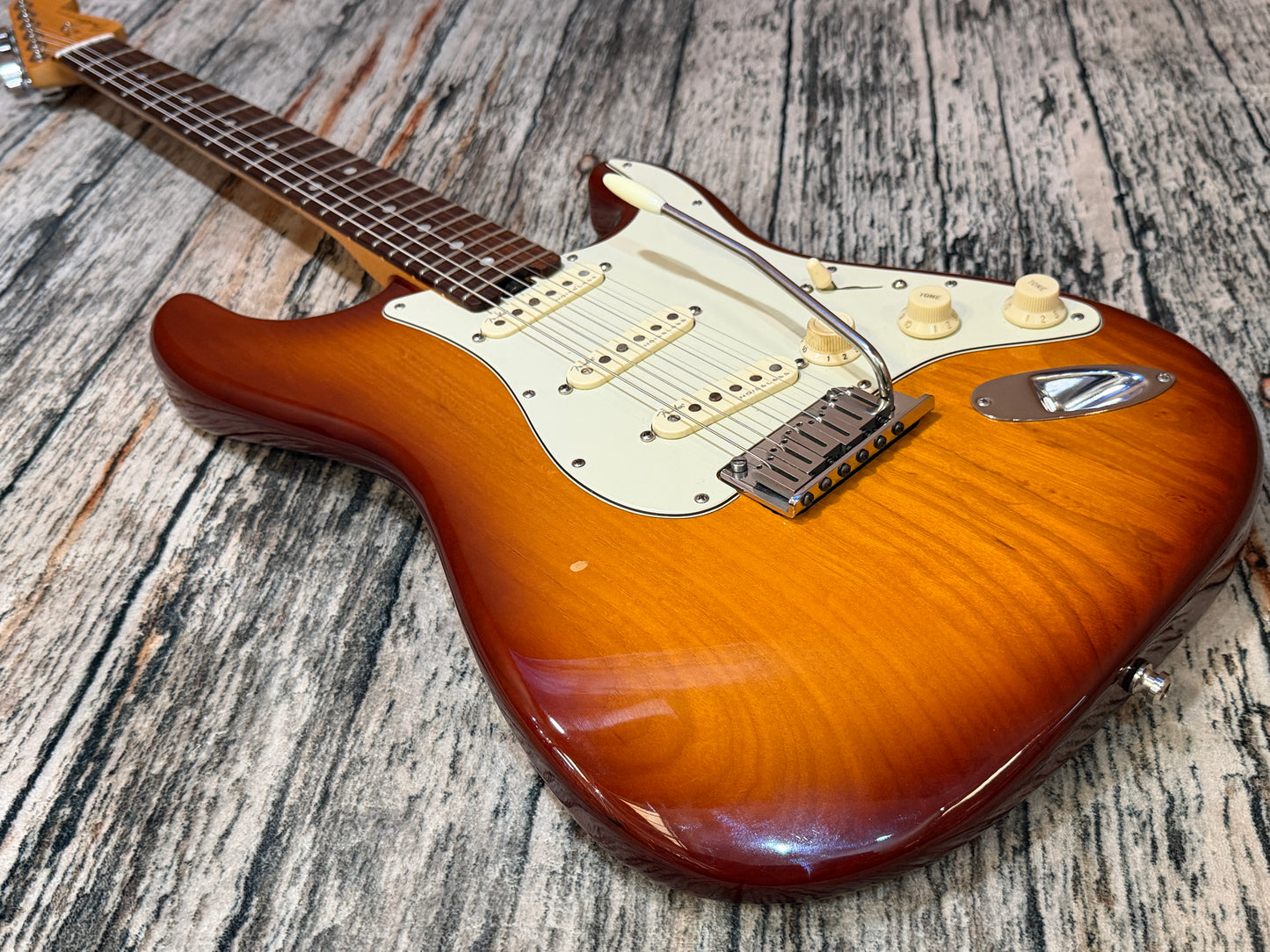 Fender American Elite Stratocaster - Tobacco Sunburst