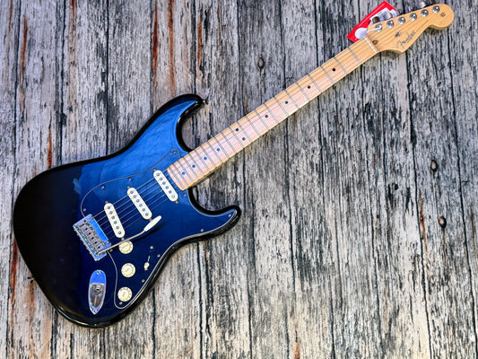Fender USA Standard Stratocaster 2008 - Custom Shop pickups.