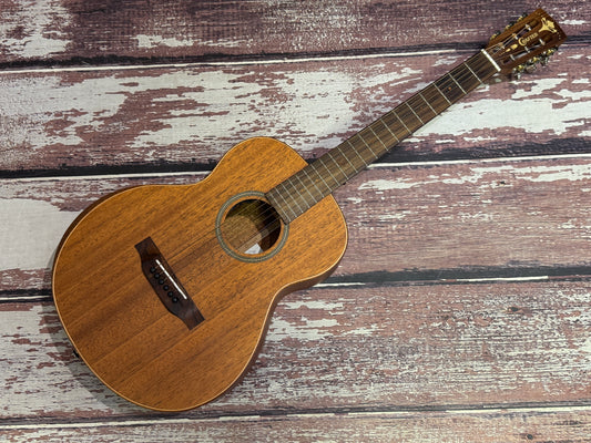 Crafter Mino deluxe travel electro acoustic guitar