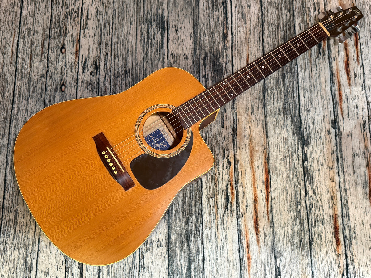 Seagull S6 plus CW cedar - All solid electro
