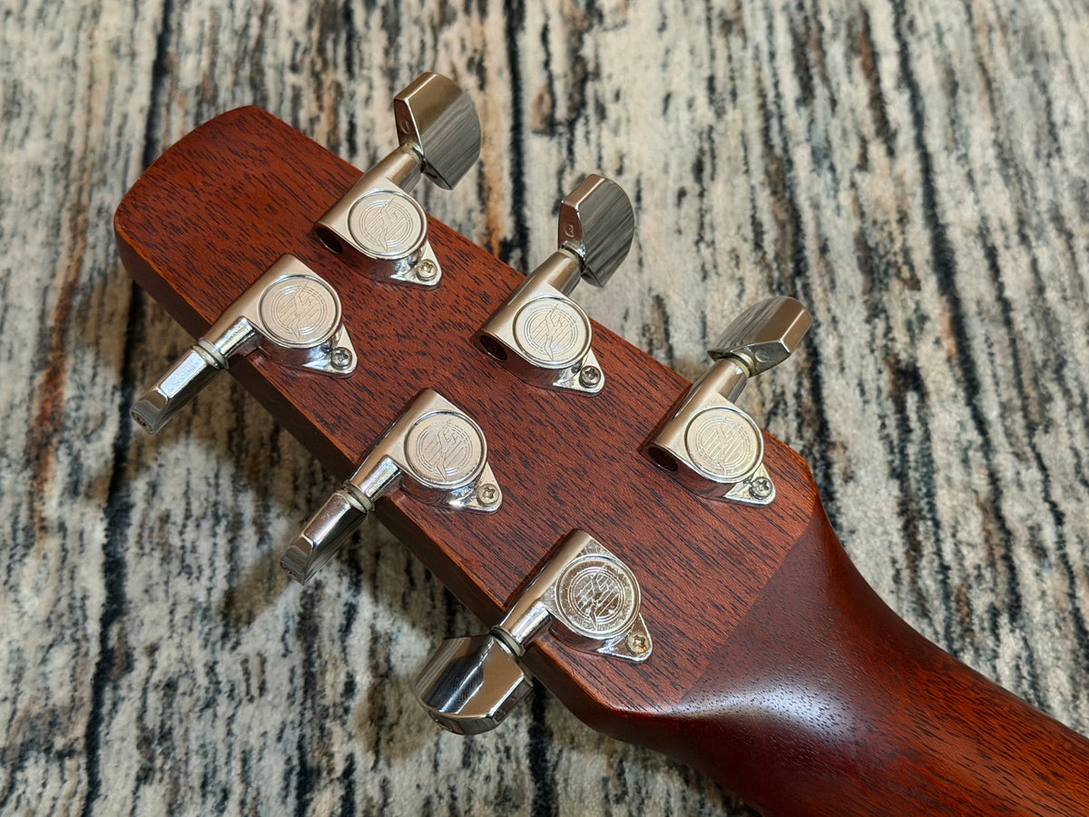 Seagull S6 plus CW cedar - All solid electro