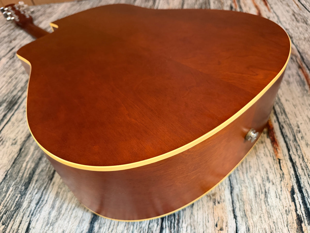 Seagull S6 plus CW cedar - All solid electro