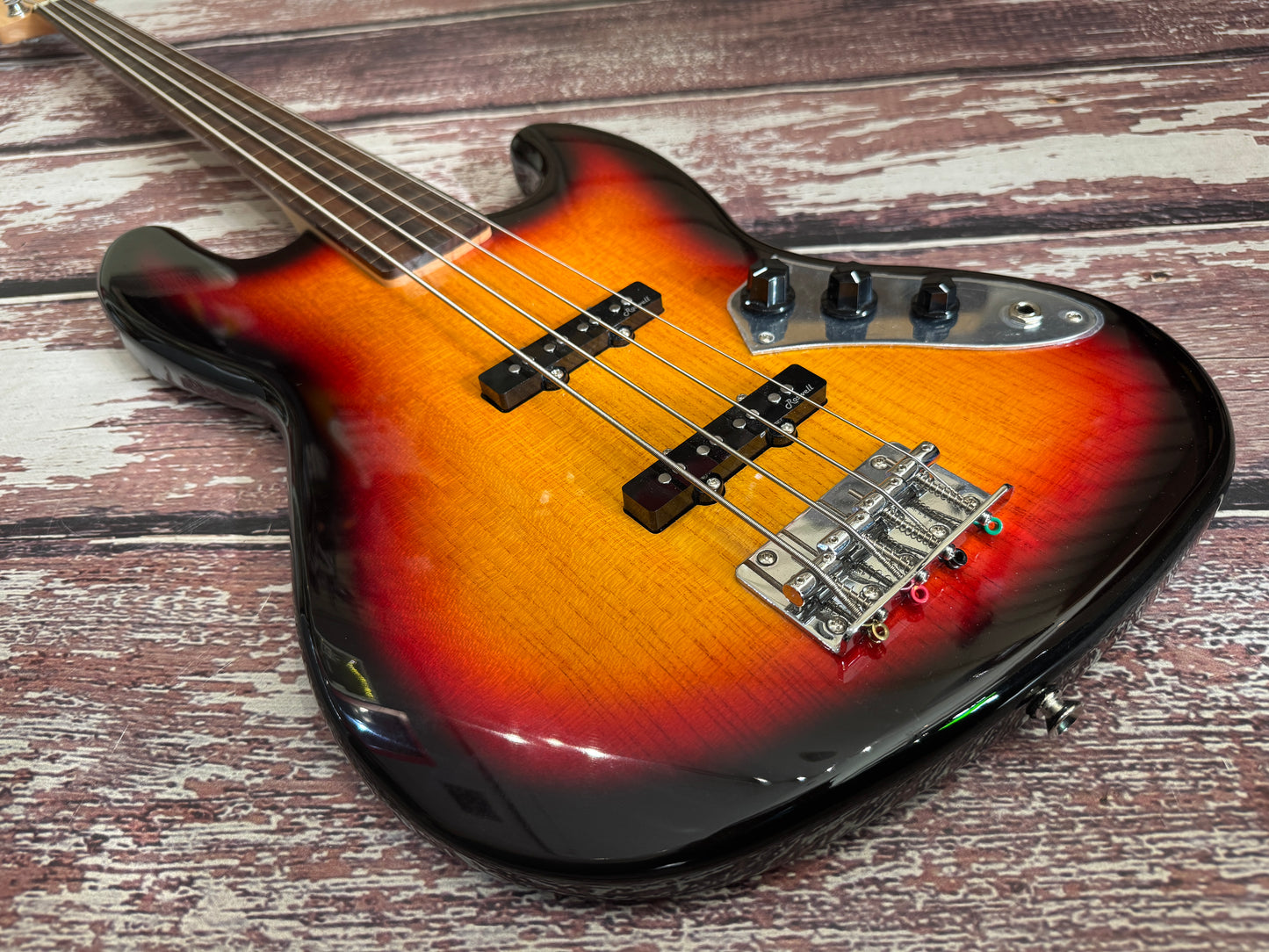 Harley Benton Fretless J-Bass