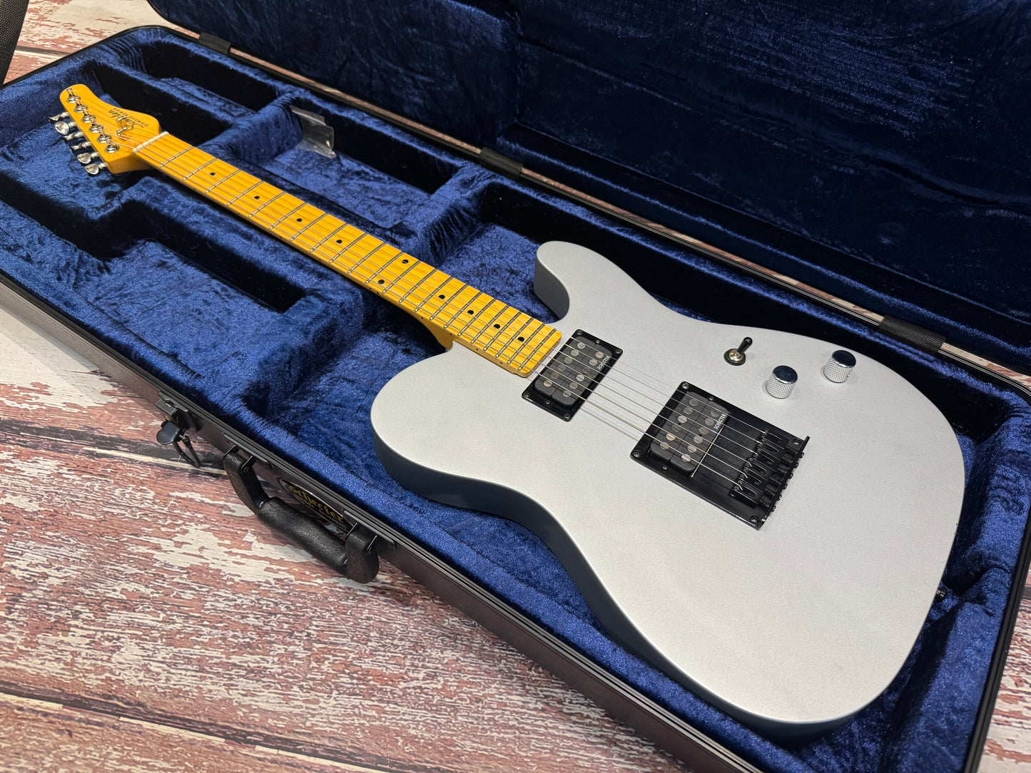 Schecter Diamond Series PT "Black", custom finish with Schecter hard case.