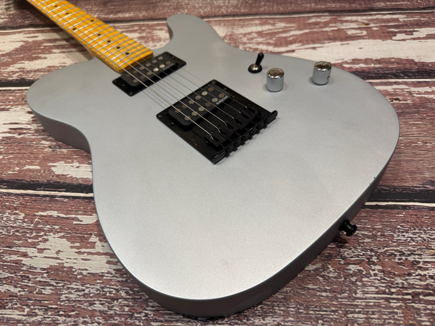 Schecter Diamond Series PT "Black", custom finish with Schecter hard case.