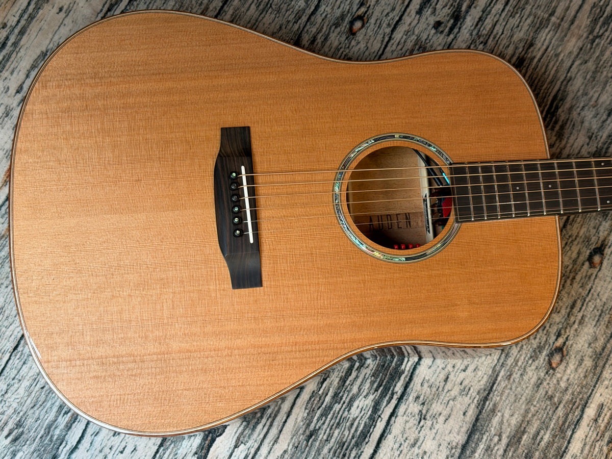 Artist Mahogany Series – Colton Cedar Full Body Electro Acoustic