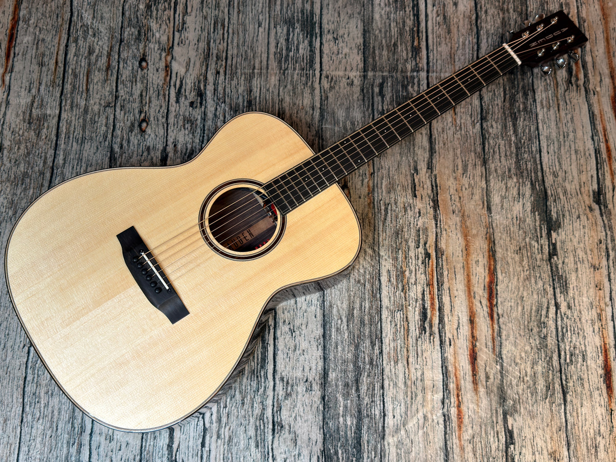 Artist Rosewood Series – Bowman Spruce Full Body Electro Acoustic