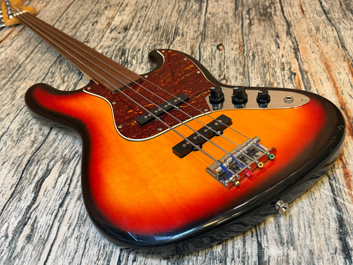 Legend (Aria) Fretless Jazz Bass