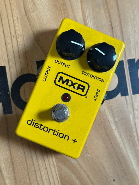 USED MXR Distortion + Boxed Mint!