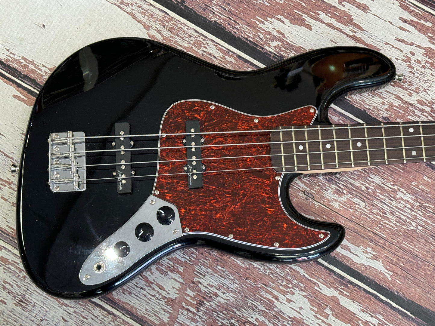 Vintage Coaster V49 J-Bass