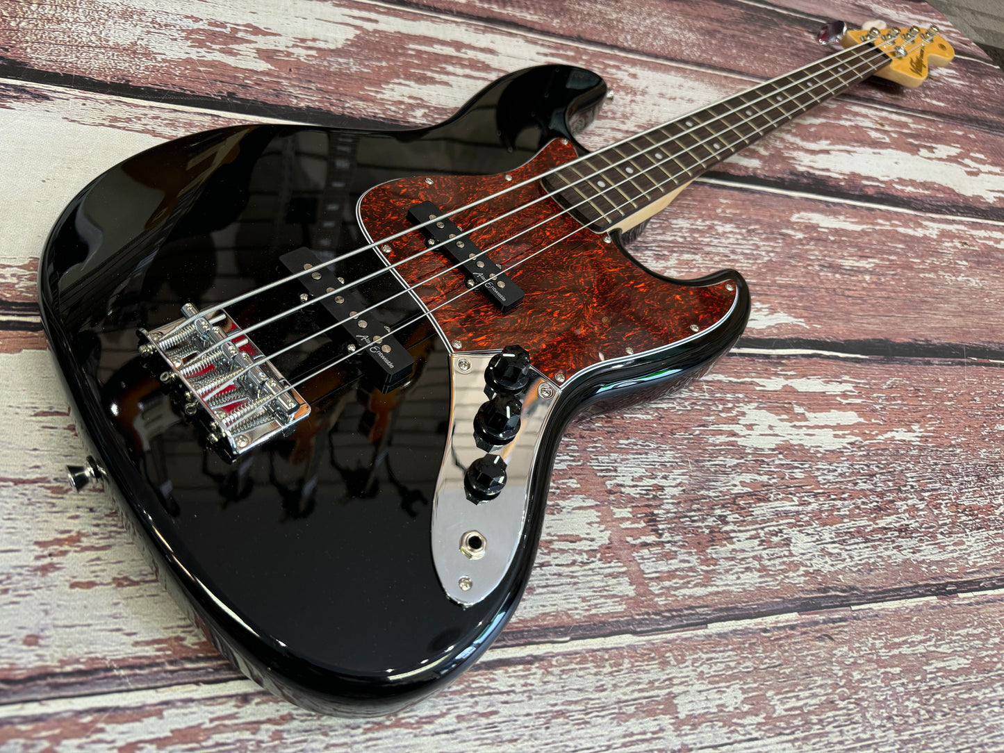 Vintage Coaster V49 J-Bass