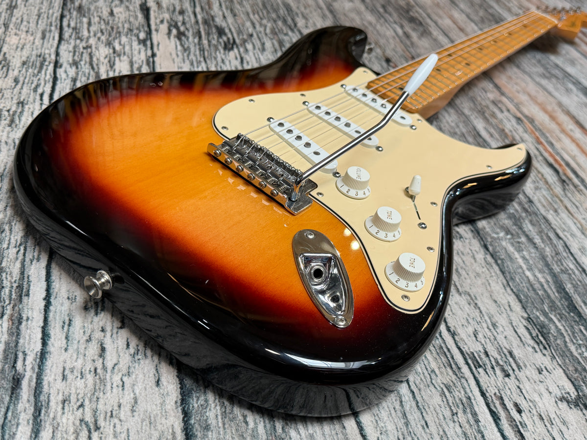 Fender Stratocaster USA neck, custom shop pickups, Mexican body