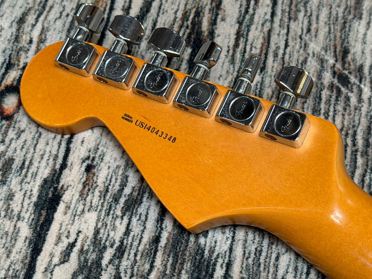 Fender Stratocaster USA neck, custom shop pickups, Mexican body