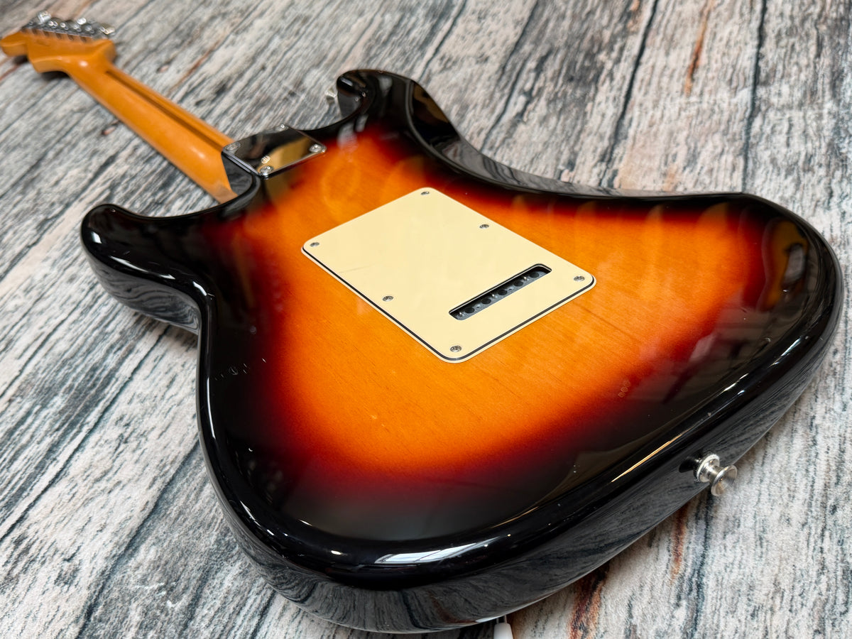 Fender Stratocaster USA neck, custom shop pickups, Mexican body