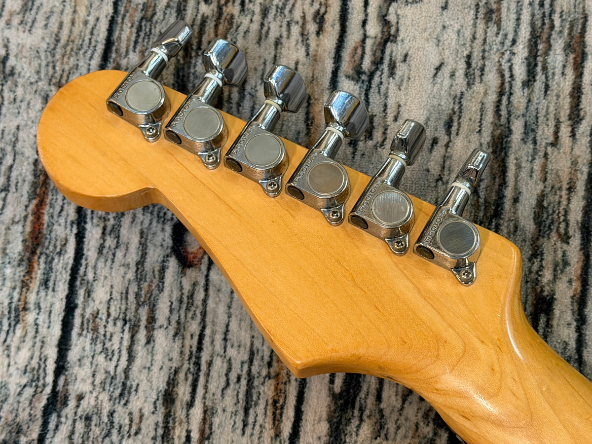 Squier Silver Series Stratocaster - Please read!