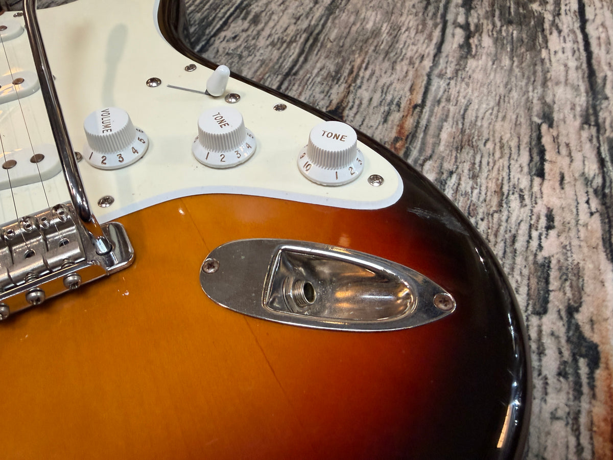 Squier Silver Series Stratocaster - Please read!