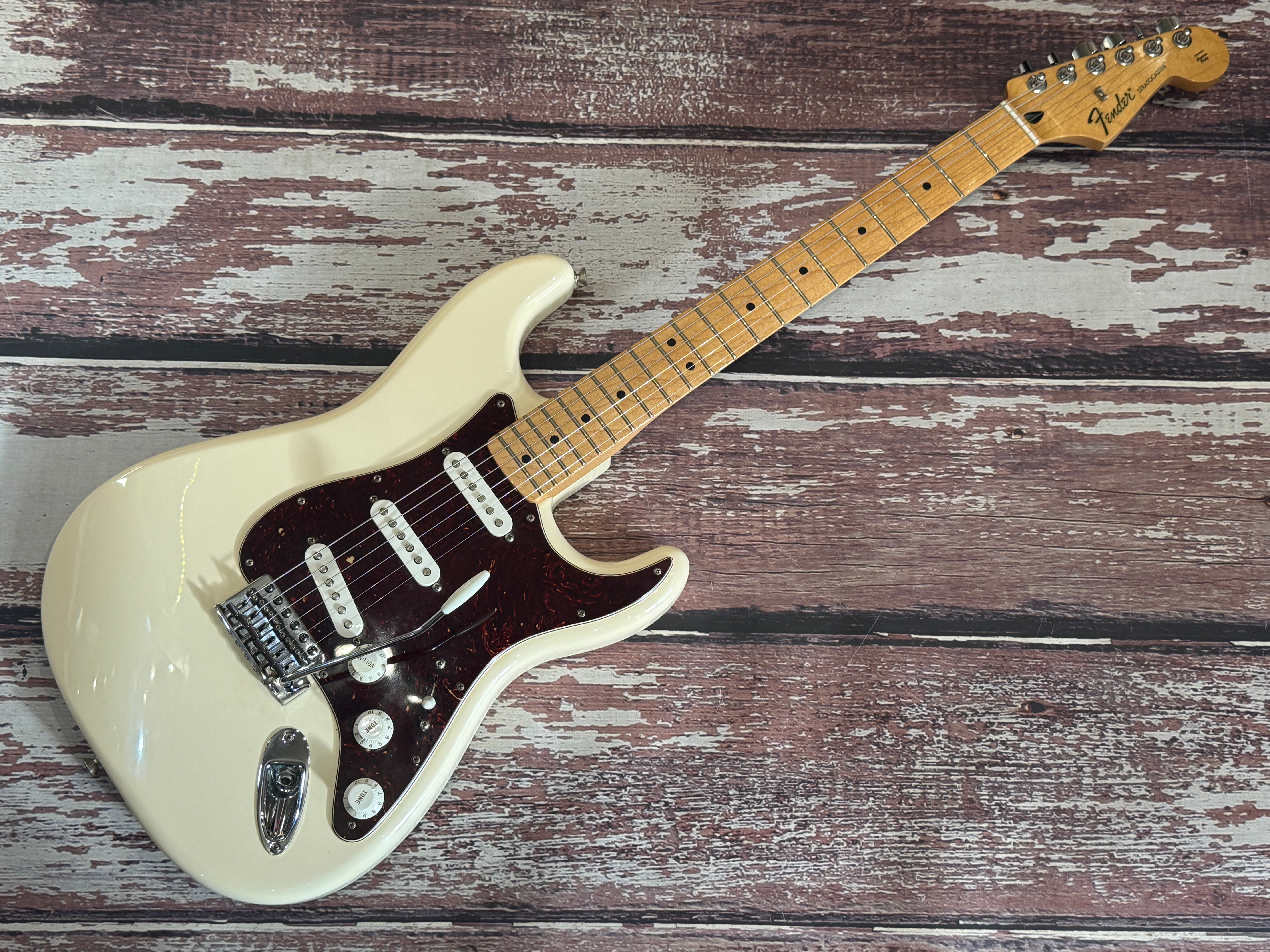 ギター Fender Mexico Standard Stratocaster Fender Standard