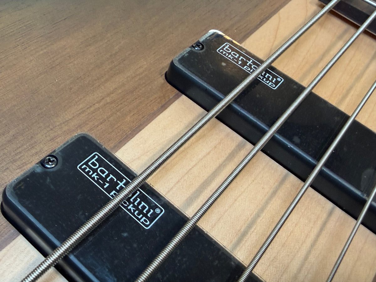 Cort C4 plus Active bass Mark Bass Bartolini