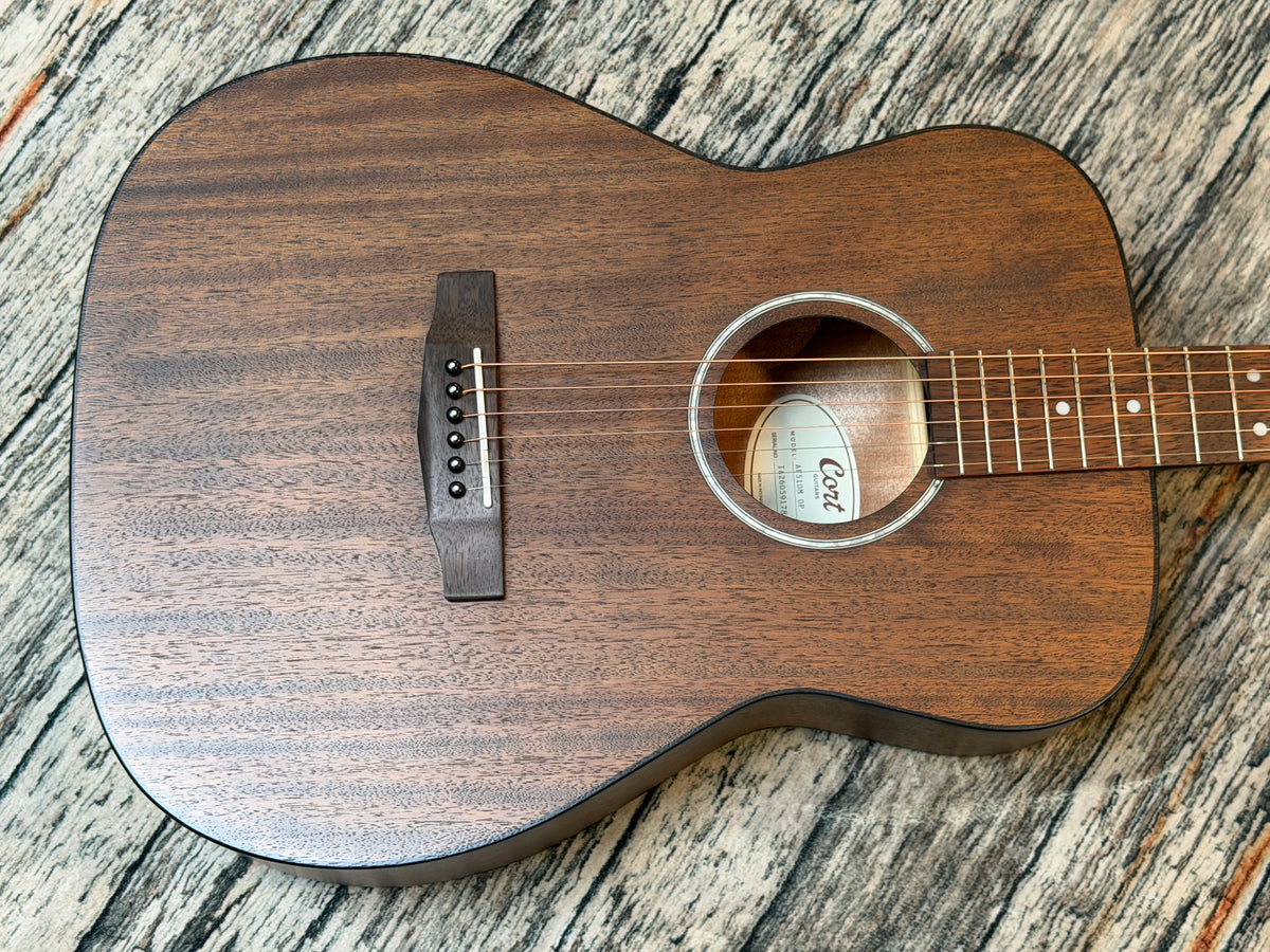 Cort AF-510M Mahogany acoustic