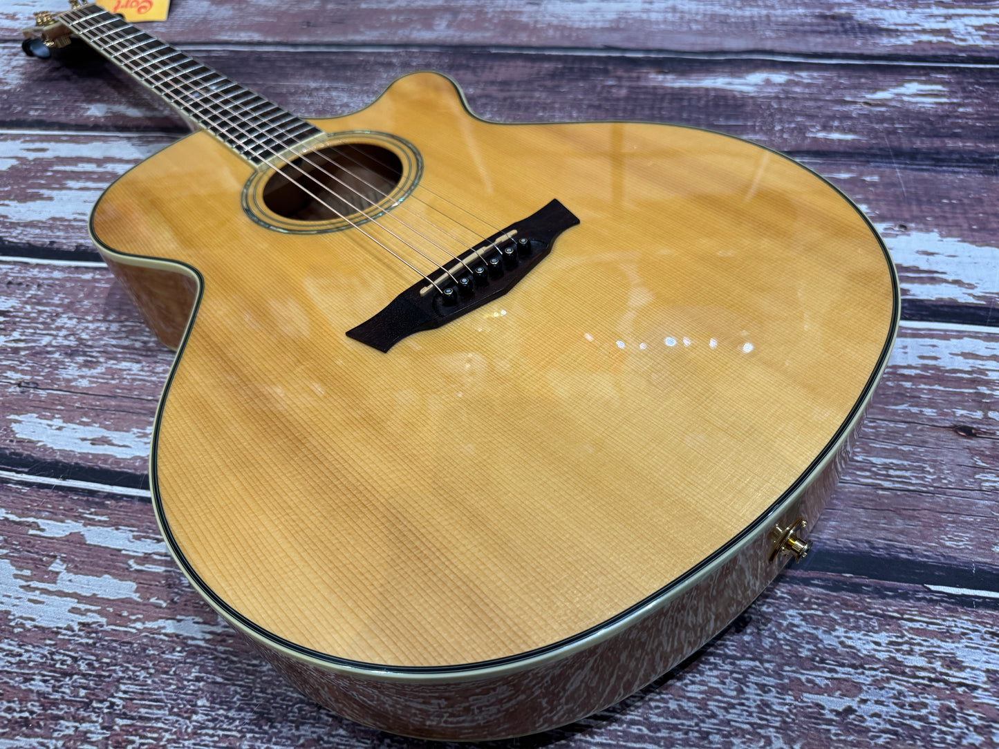 Cort SFX-10 Solid top quilted maple Electro - Fishman electrics