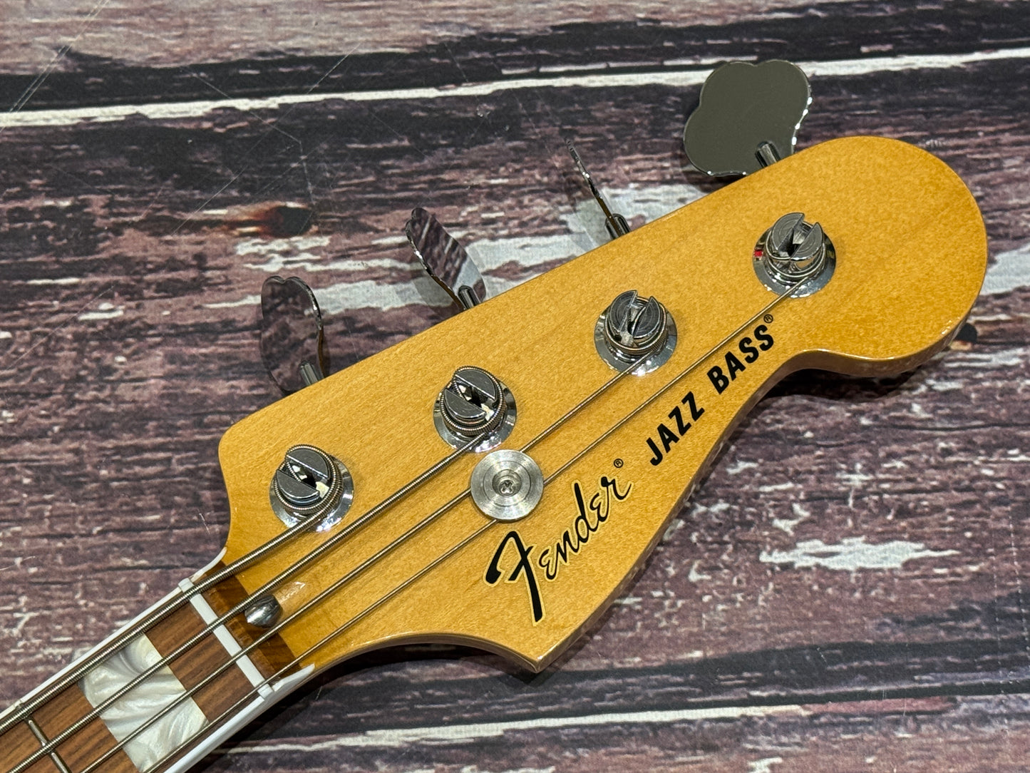 Fender Vintera 70's Jazz Bass 2022