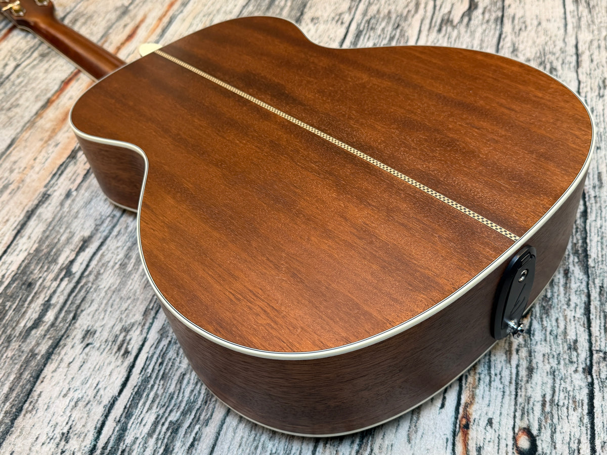 Fender Paramount Parlour/Travel electro - PMTE With hard case