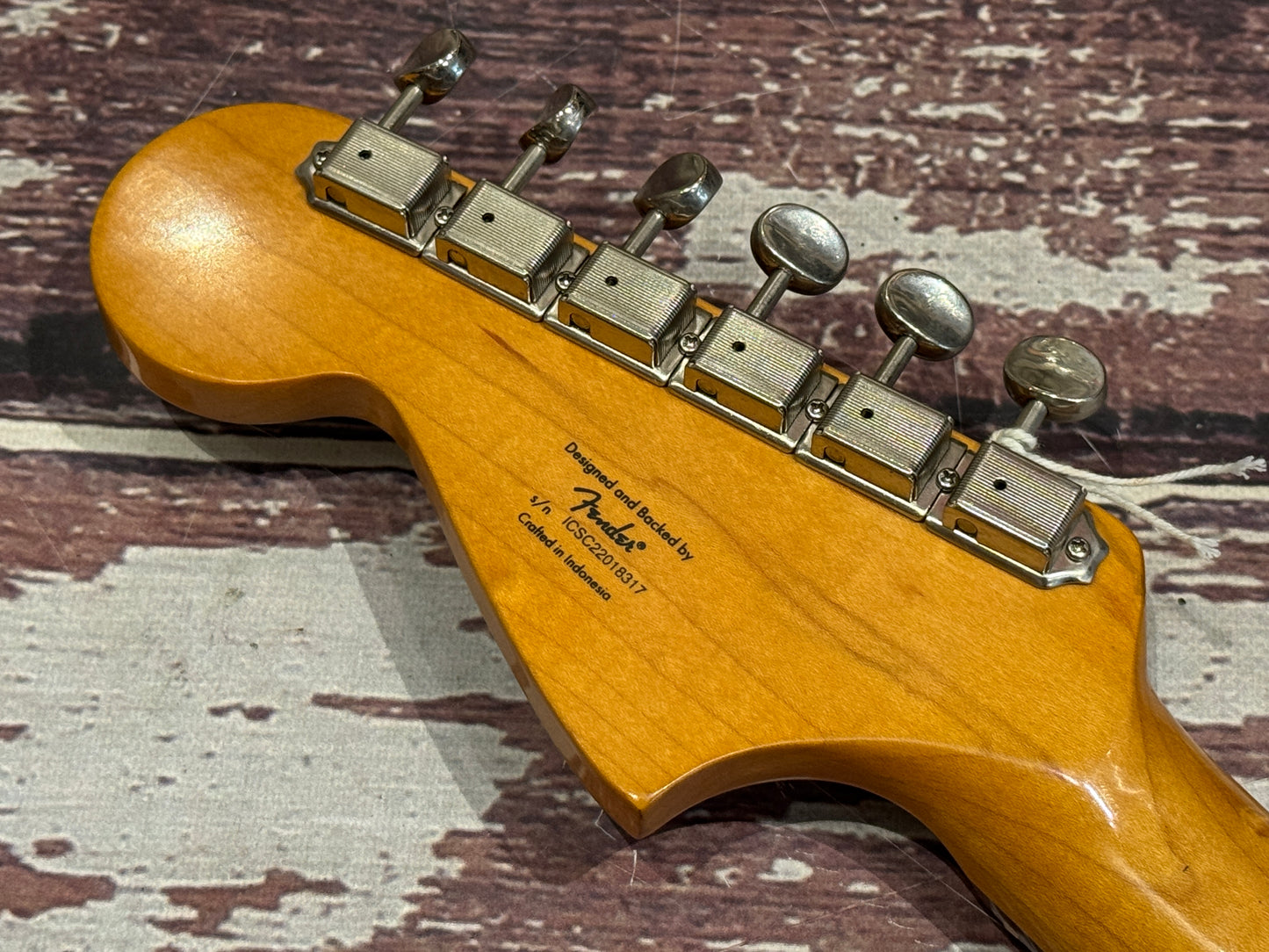 Squier Classic Vibe 60s Jaguar - FSR Silver Sparkle