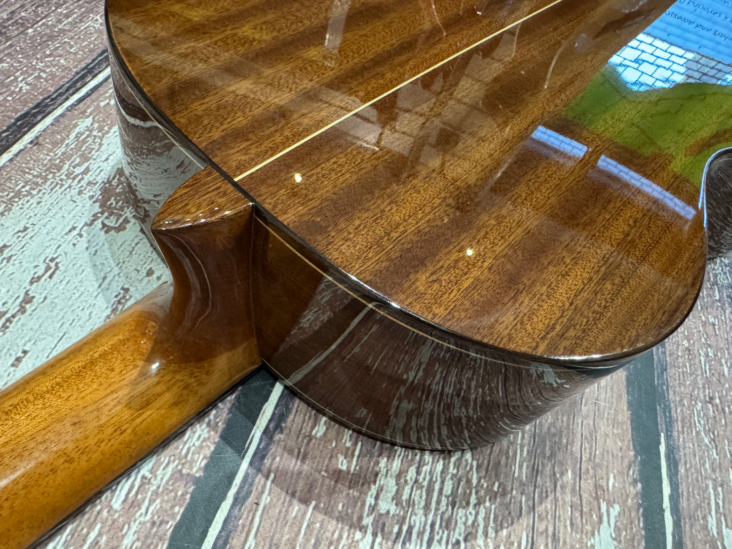 Altamira N200 - Solid Red Cedar top 4/4 Classical