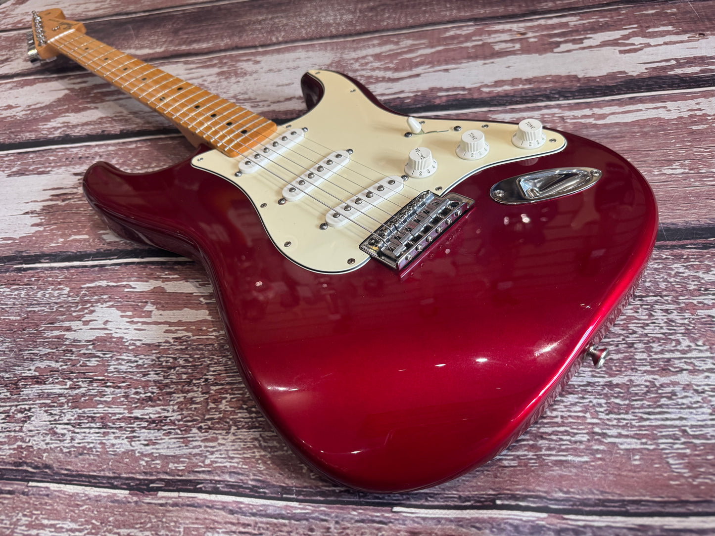 Fender Standard Stratocaster -  Candy Apple Red 2013 Mexico