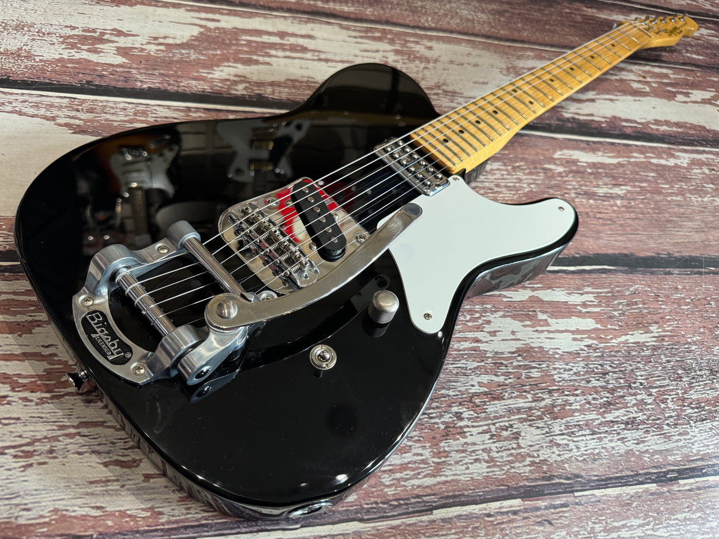 Squier Vintage Modified Cabronita Telecaster w/ Bigsby, Black