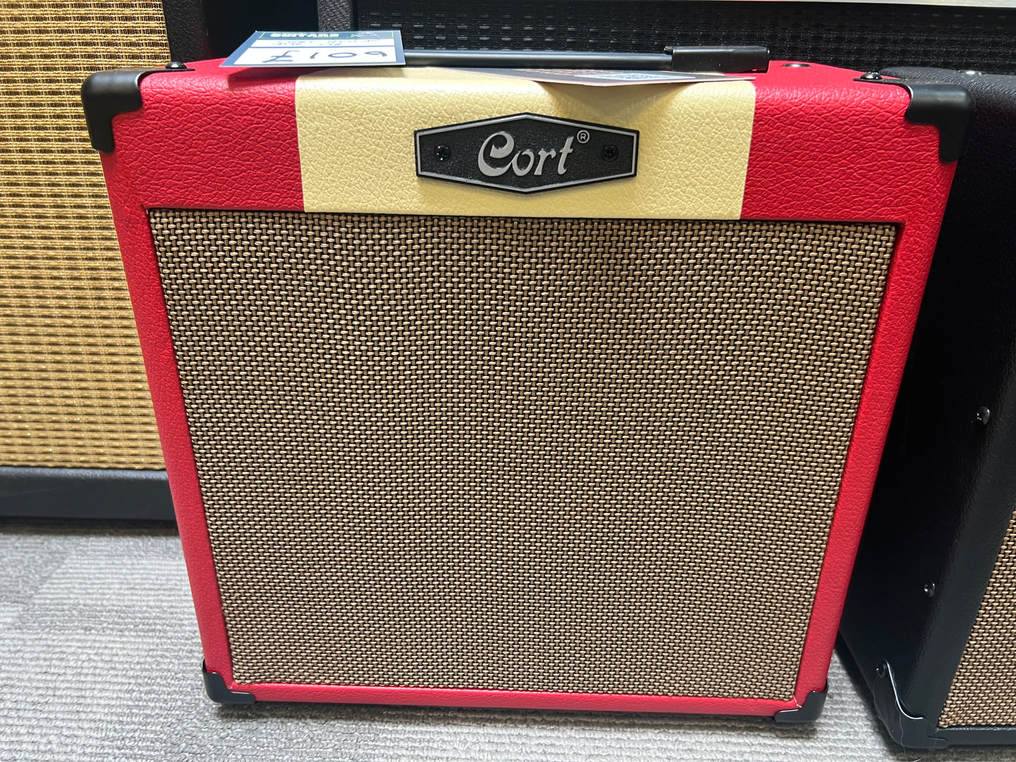 Cort CM 15 Reverb Guitar amplifier Red